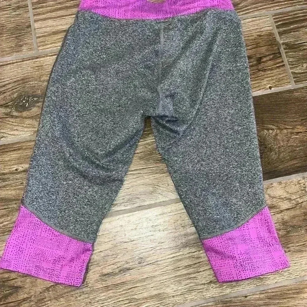 The North Face girls capri leggings - Picture 2 of 3